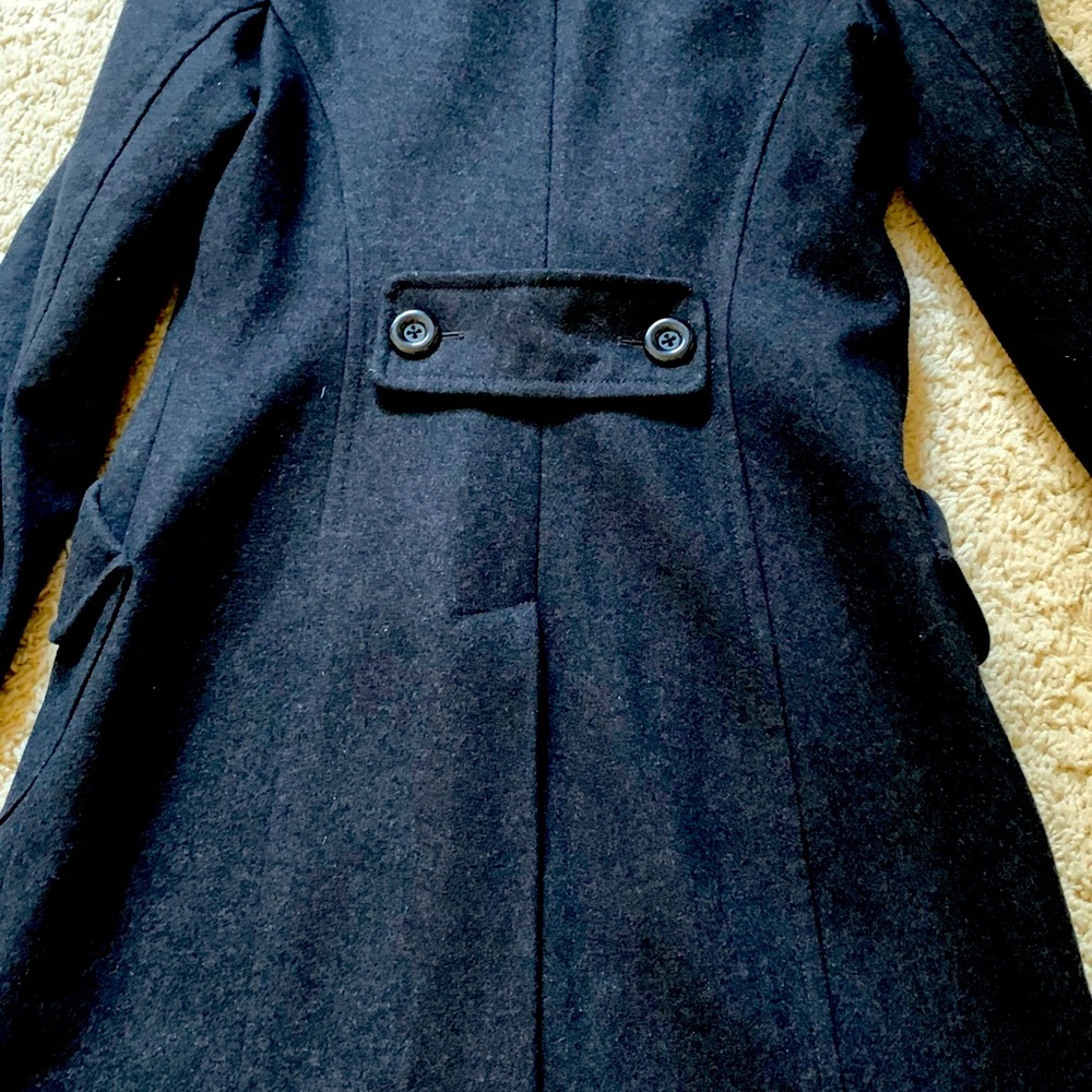 Jennifer Lopez coat, - Picture 3 of 4